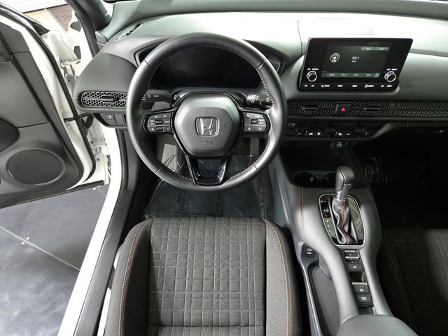 Used 2025 Honda HR-V Sport image 16