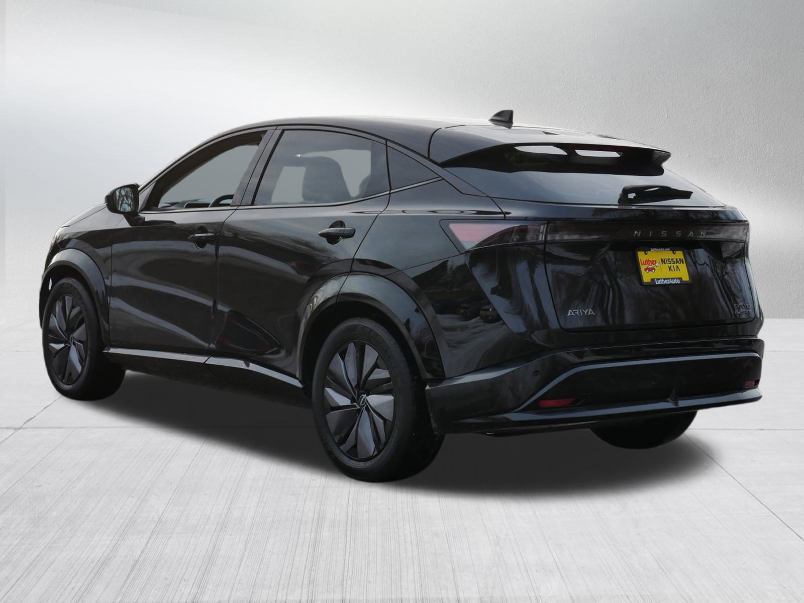 Certified 2023 Nissan Ariya AWD image 5
