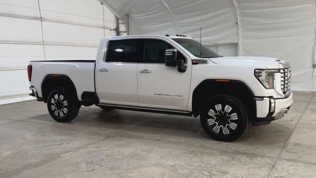 Used 2024 GMC Sierra 2500 Denali w/ Denali Reserve Package AWD/4WD image 6
