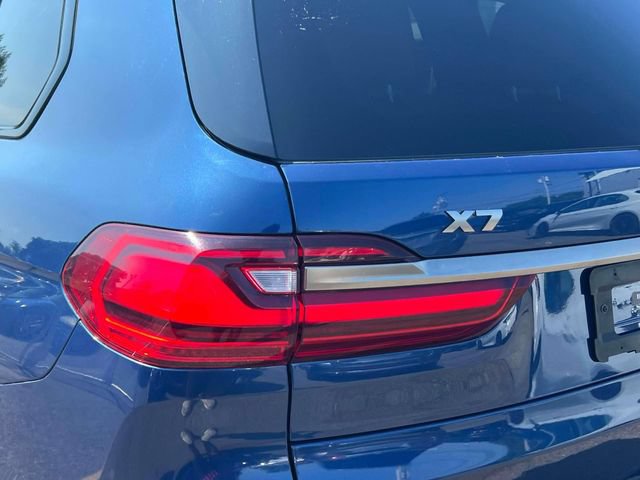 Used 2020 BMW X7 M50i w/ Dynamic Handling Package AWD/4WD image 11