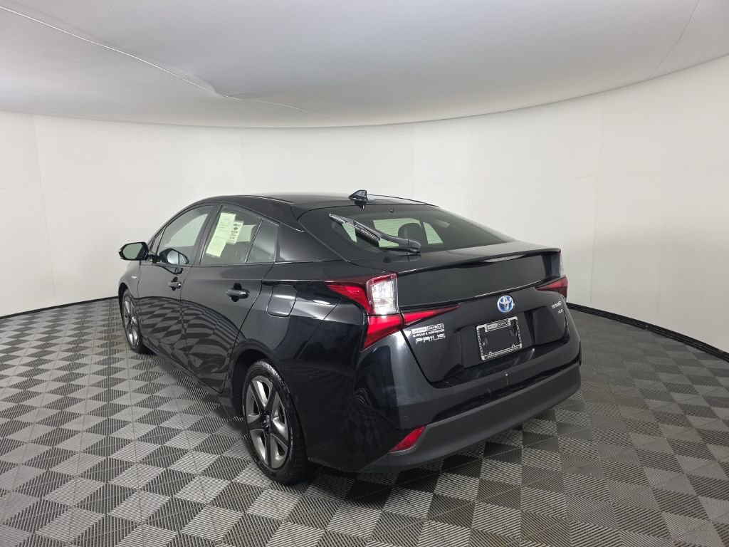 Used 2019 Toyota Prius XLE image 3