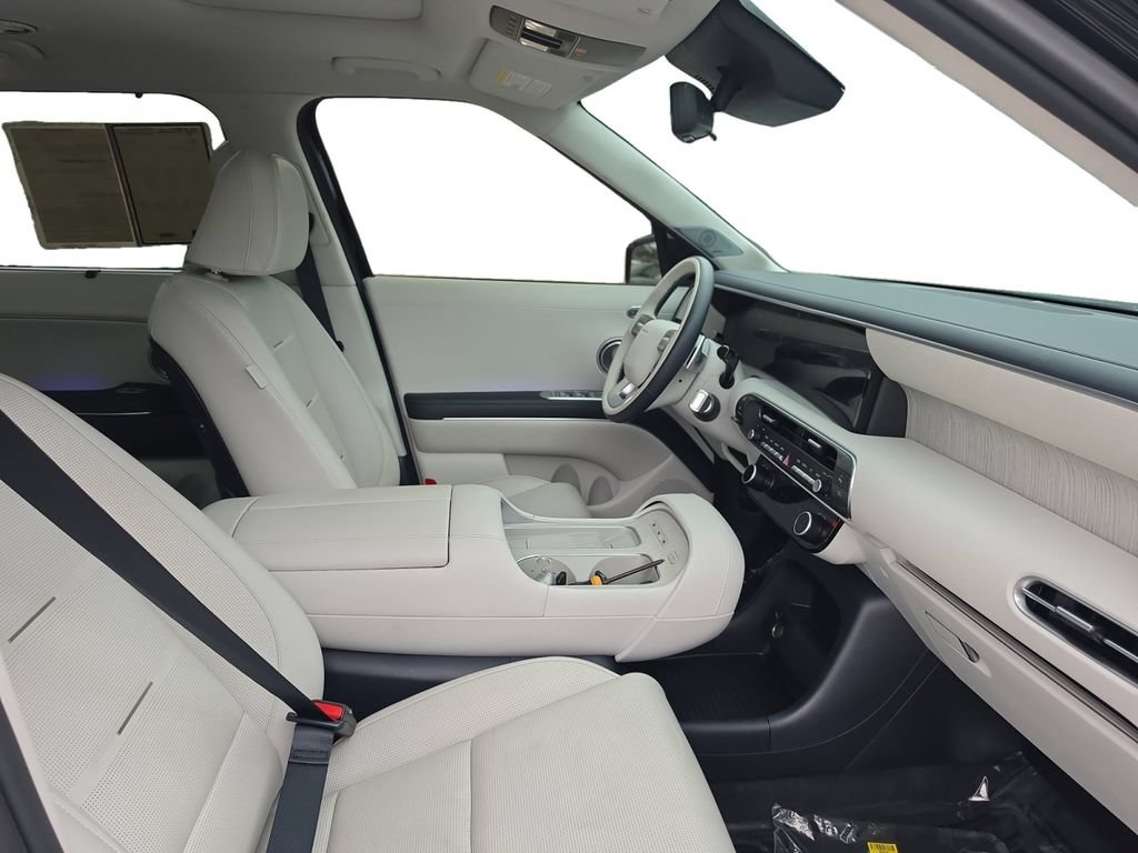 Certified 2026 Hyundai Palisade Calligraphy FWD image 17