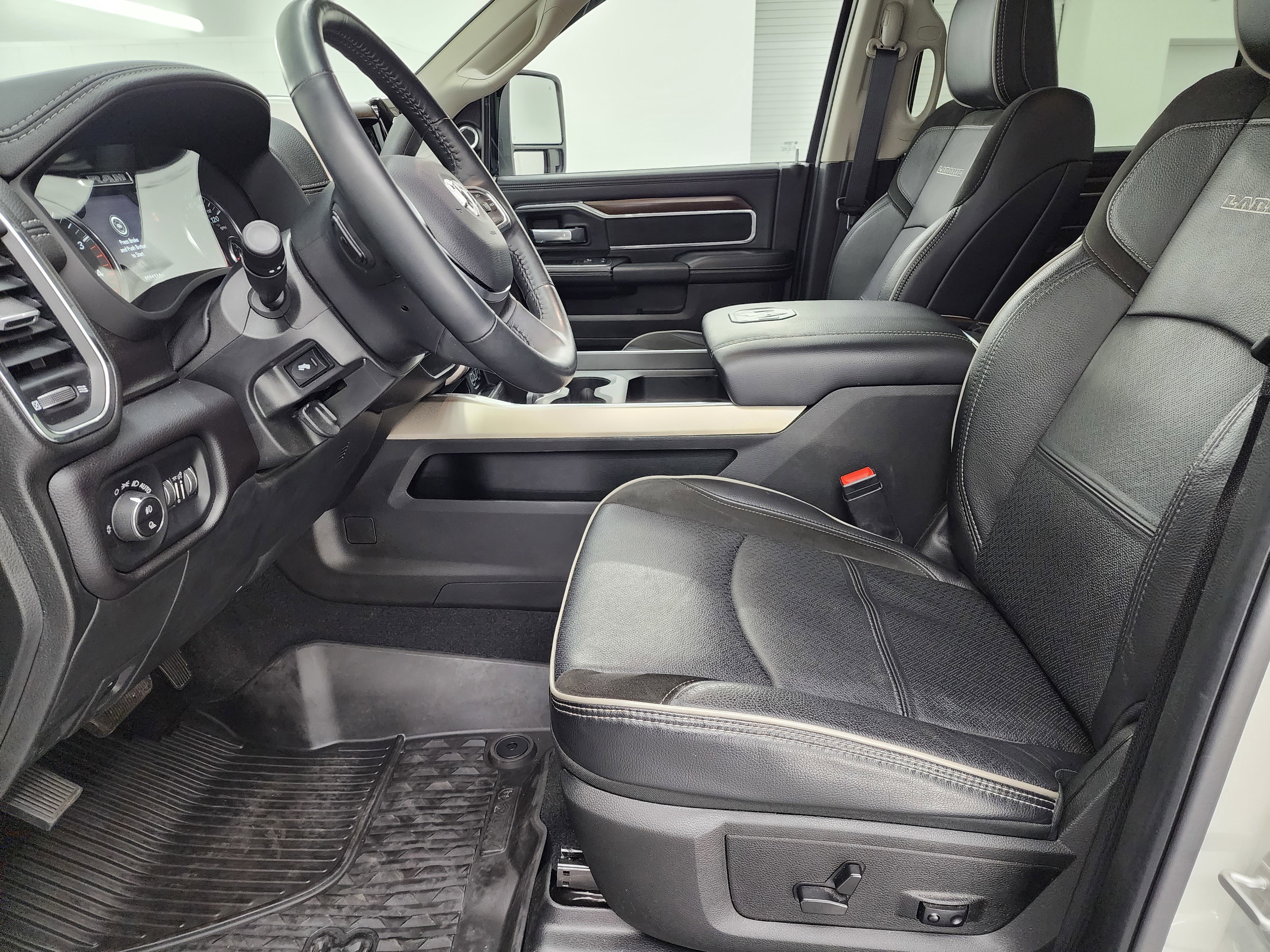 Used 2023 RAM 3500 Laramie image 8