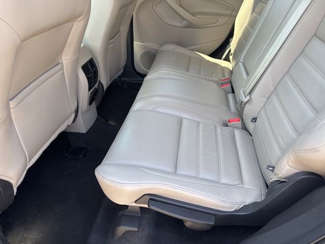 Used 2018 Ford Escape Titanium image 12