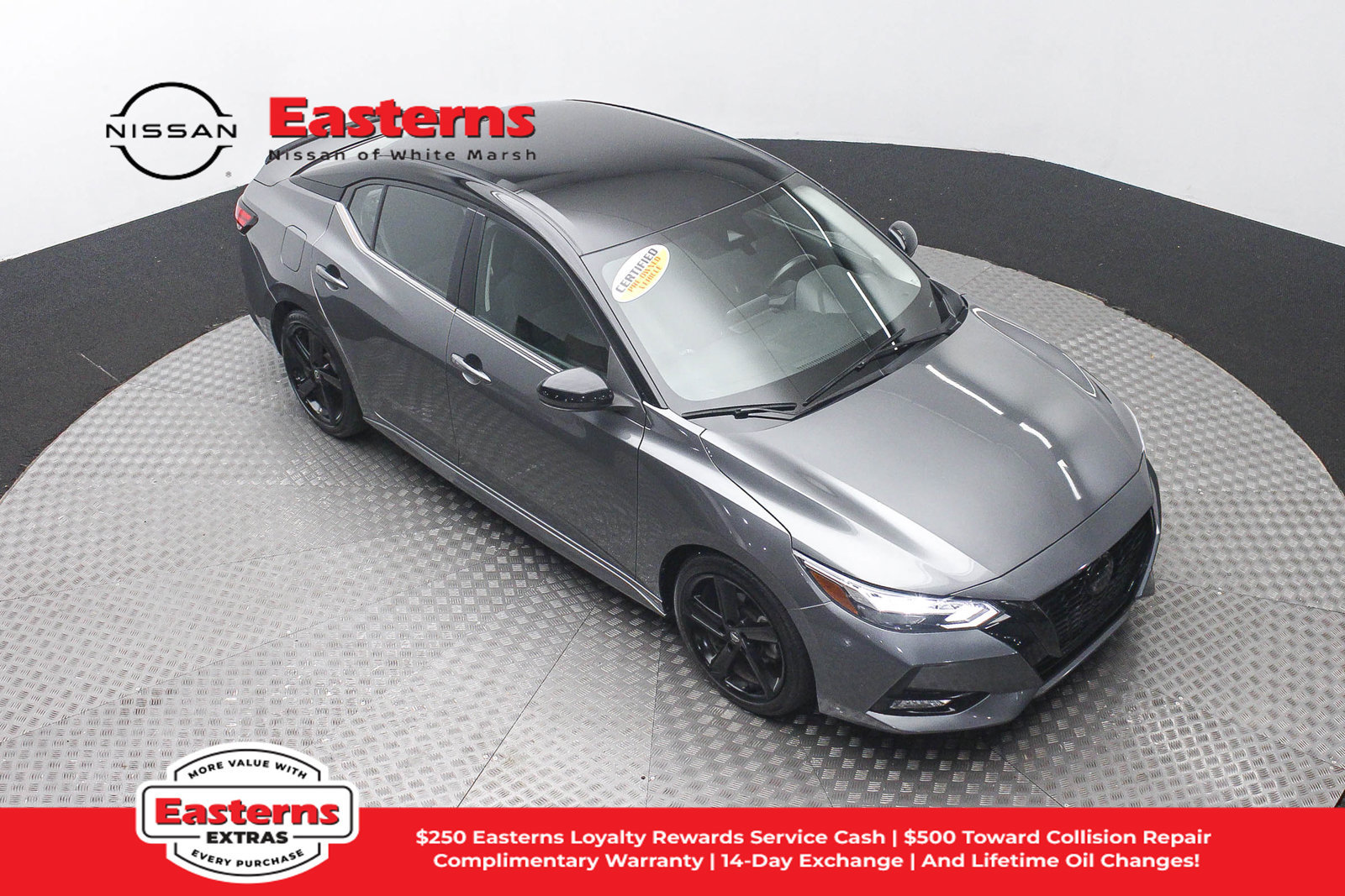 Used 2023 Nissan Sentra SR w/ Midnight Edition Package FWD image 3