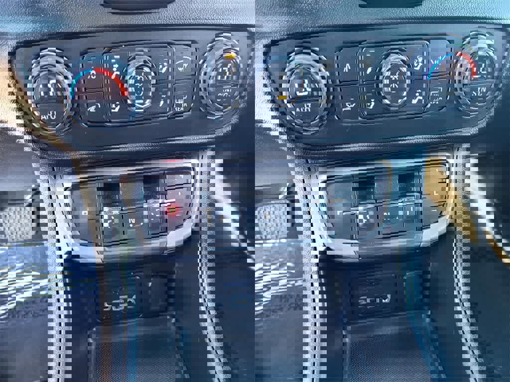 Used 2023 GMC Terrain AT4 image 16