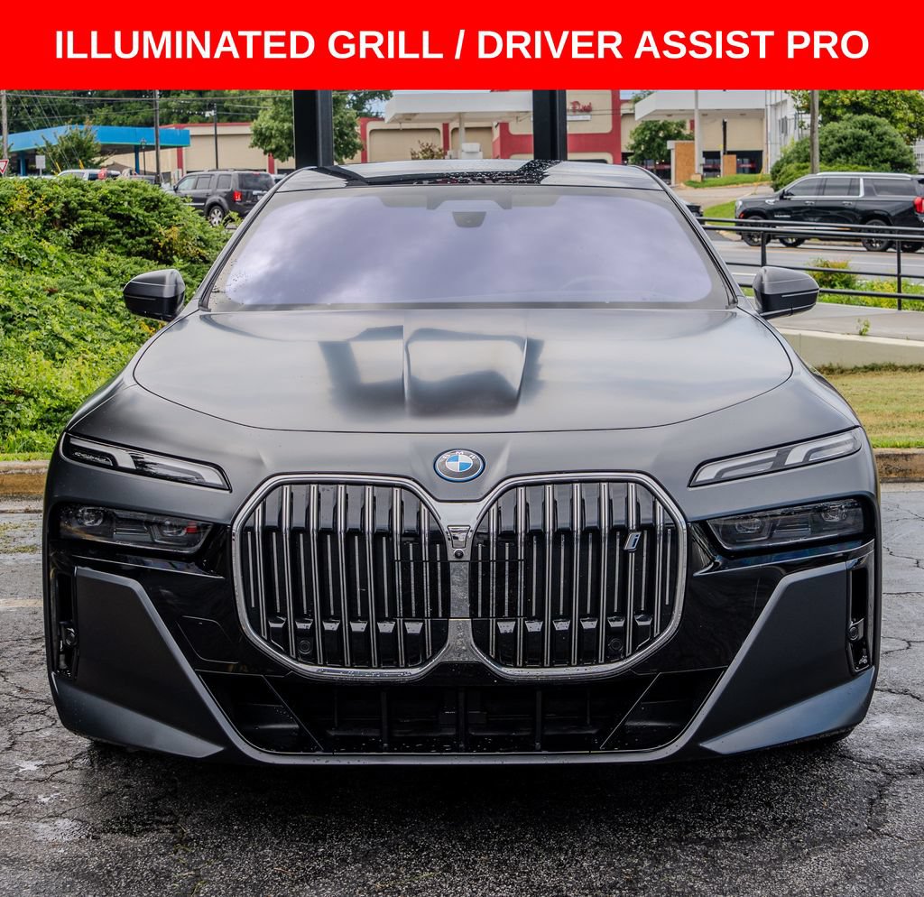 Used 2023 BMW i7 xDrive60 AWD/4WD image 2