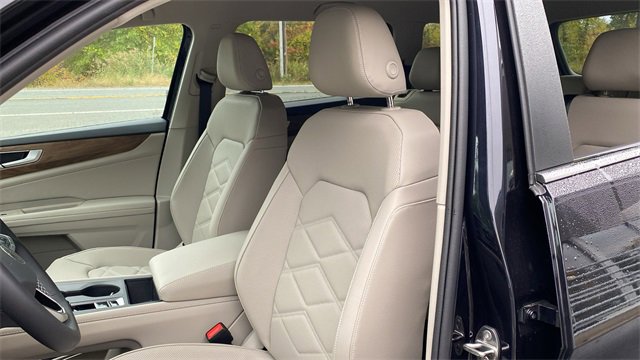 New 2026 Volkswagen Atlas SE image 13