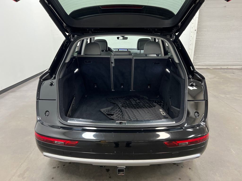 Used 2019 Audi Q5 Prestige AWD/4WD image 25