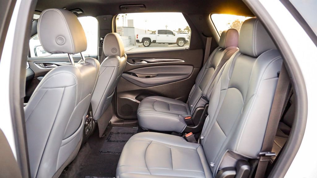 Used 2024 Buick Enclave Premium AWD/4WD image 22
