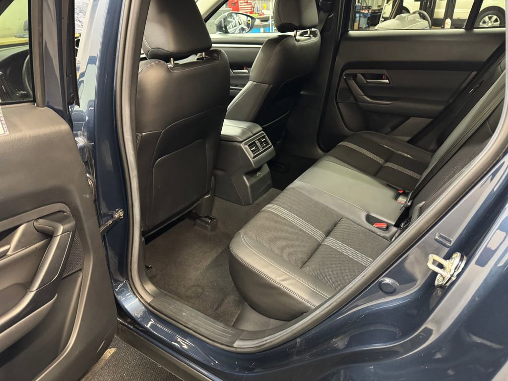 Used 2025 MAZDA CX-50 AWD 2.5 S w/ Premium Package image 15