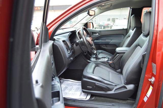 Used 2015 Chevrolet Colorado Z71 image 38