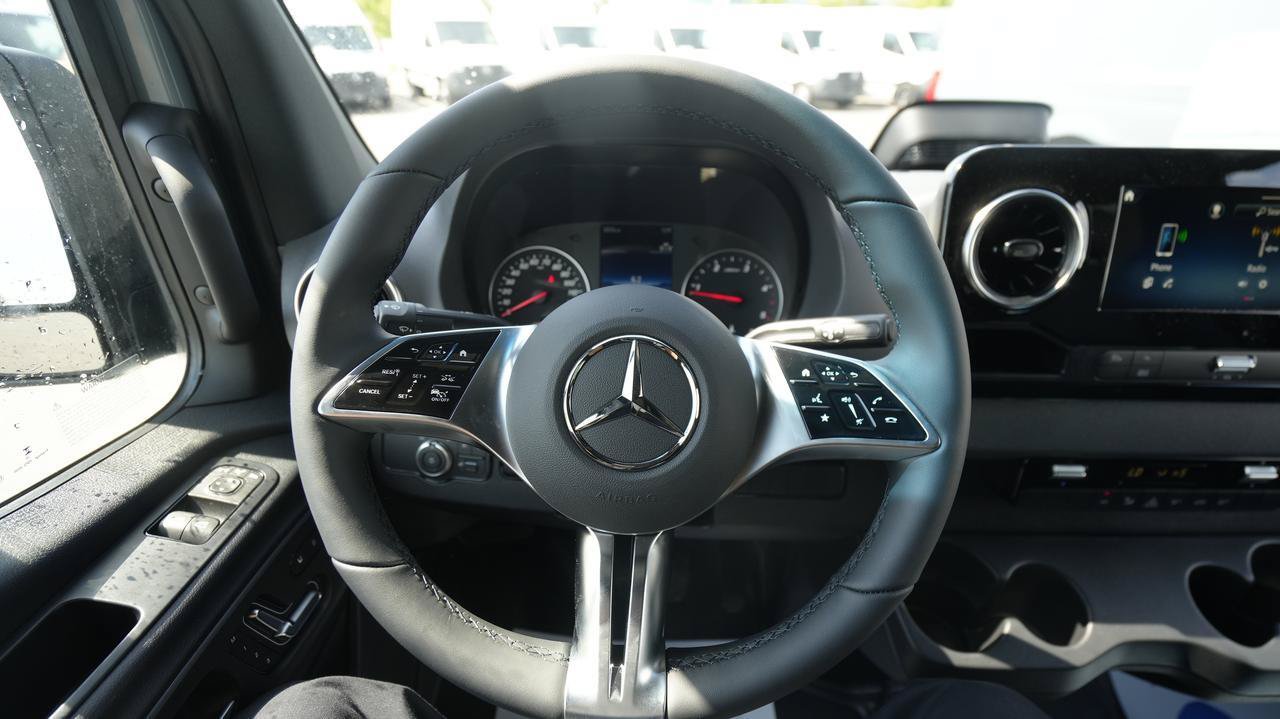 New 2026 Mercedes-Benz Sprinter 2500 image 12