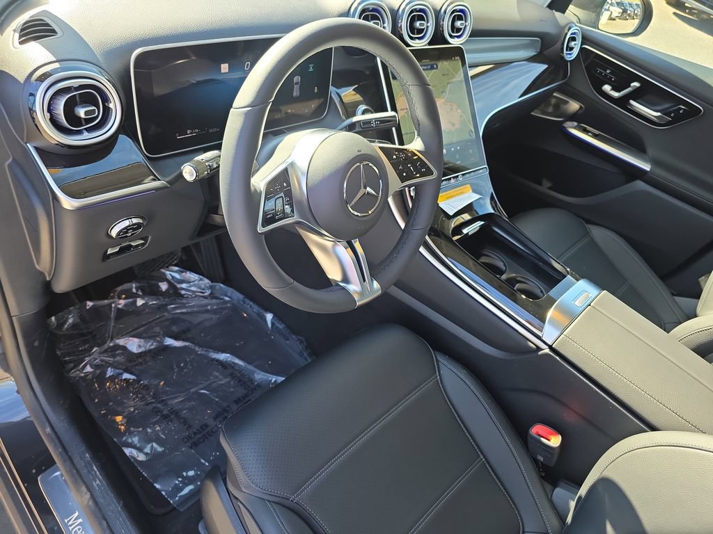 New 2025 Mercedes-Benz GLC 350e 4MATIC image 9