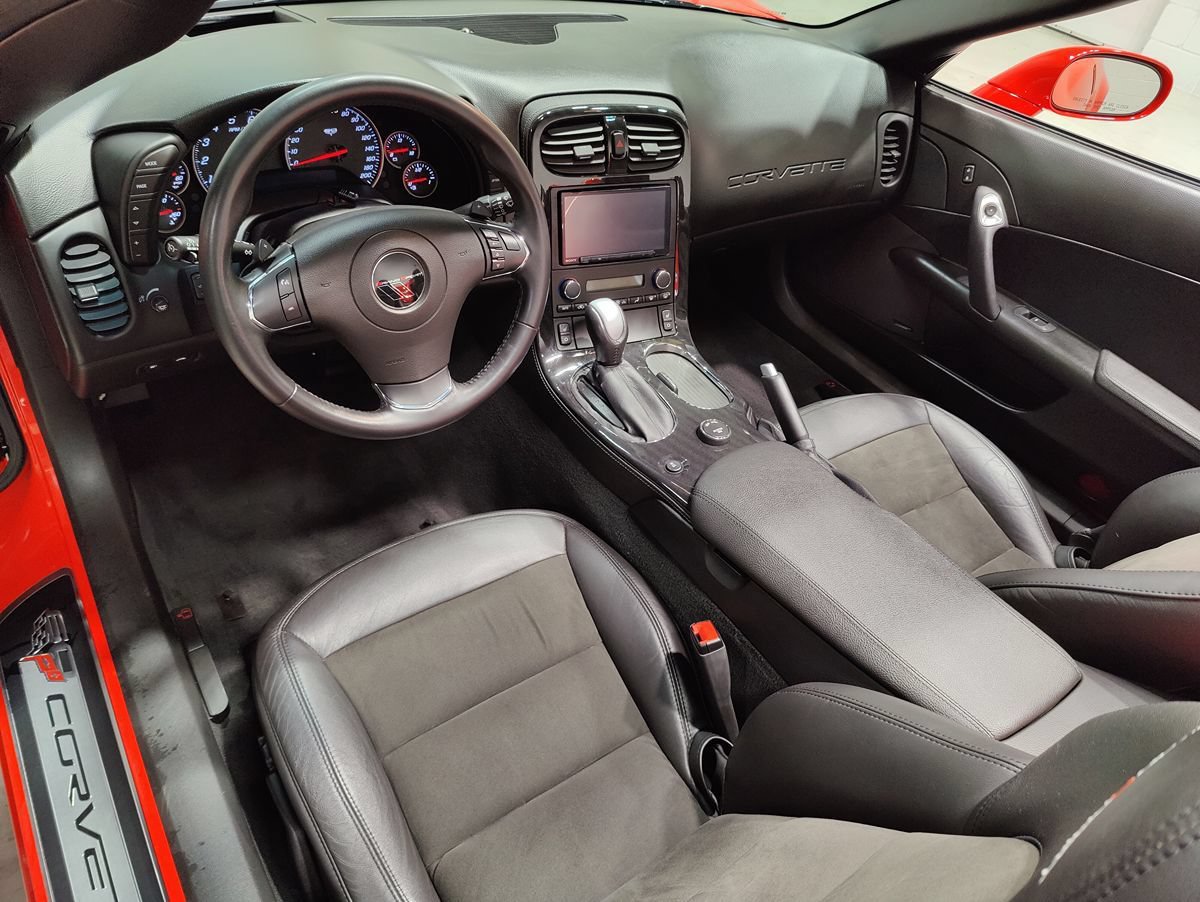Used 2013 Chevrolet Corvette Grand Sport w/ 3LT Preferred Equipment Group RWD image 30