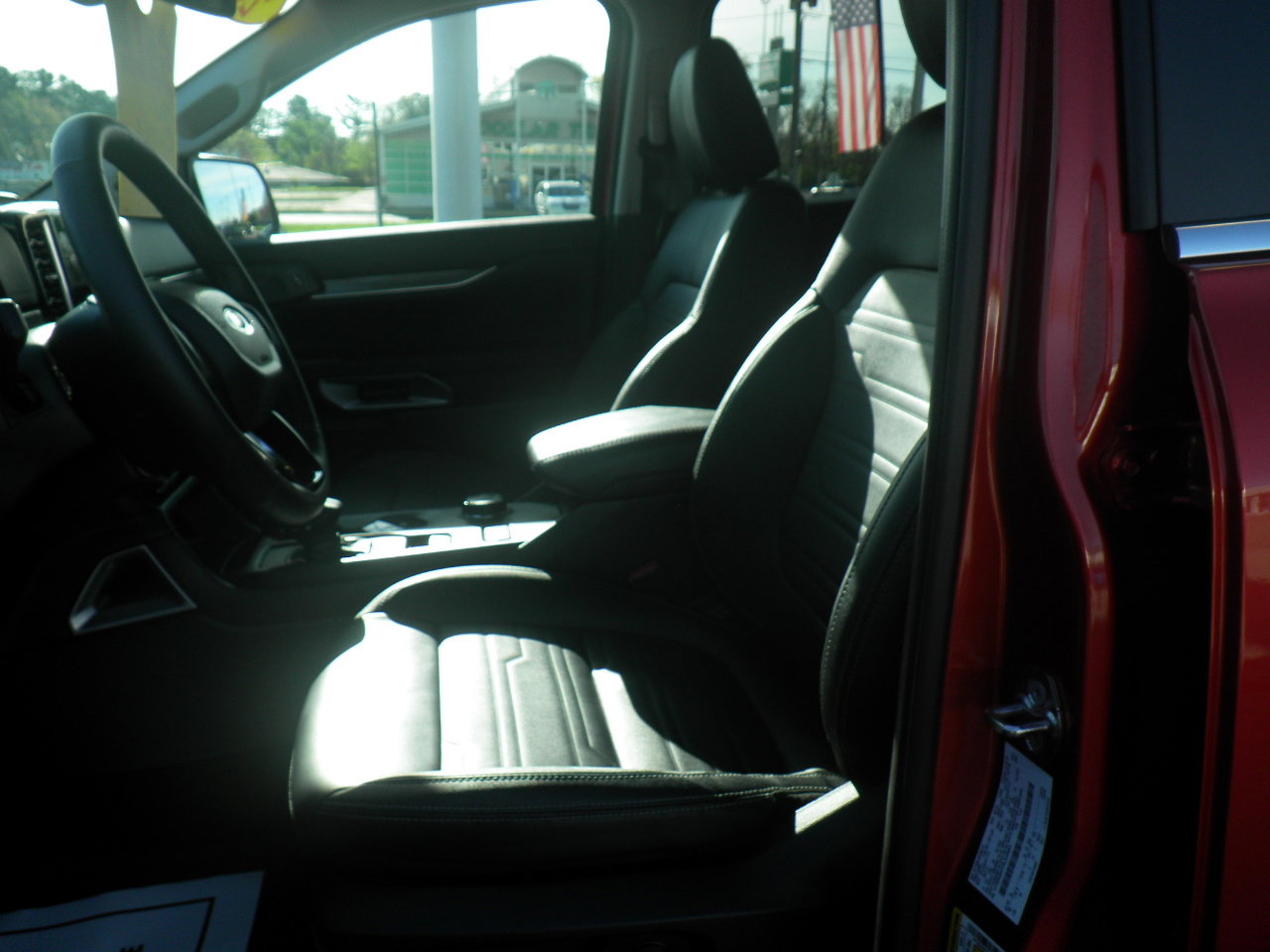 Certified 2024 Ford Ranger Lariat w/ FX4 Off-Road Package image 17