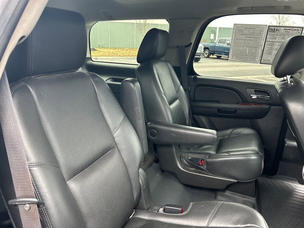 Used 2013 Chevrolet Tahoe LTZ image 25