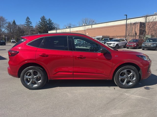 Used 2023 Ford Escape ST-Line w/ Tech Pack #1 image 4