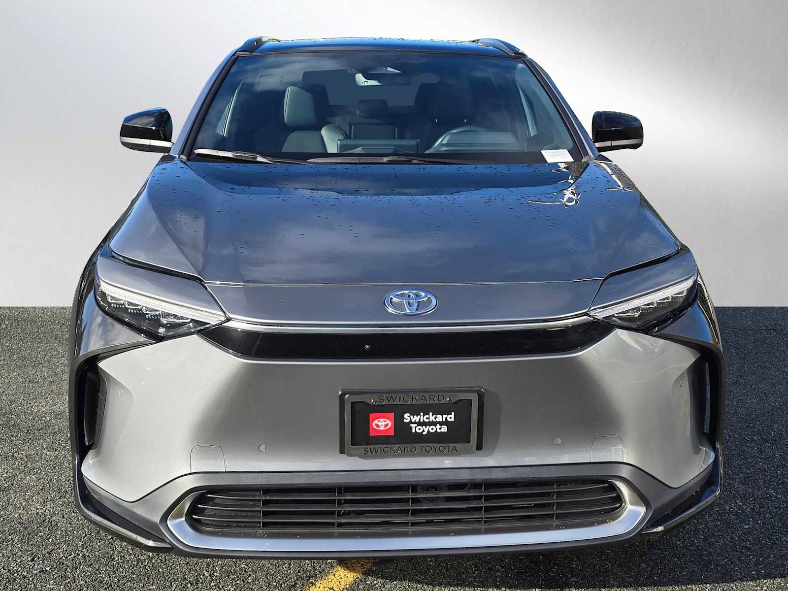 Used 2024 Toyota bZ4X Limited image 8