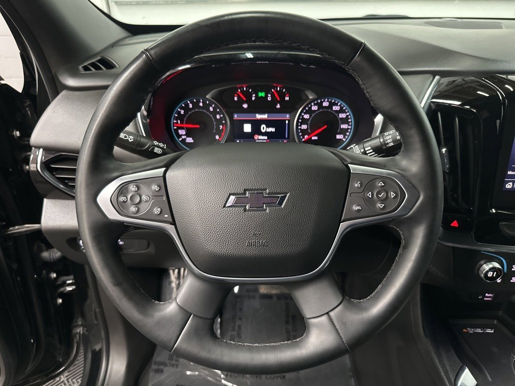 Used 2023 Chevrolet Traverse RS image 15