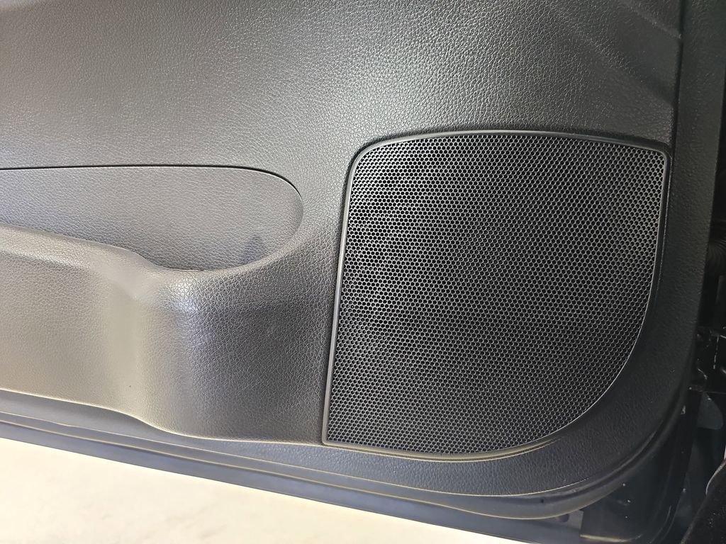 Used 2017 Nissan Sentra S FWD image 32