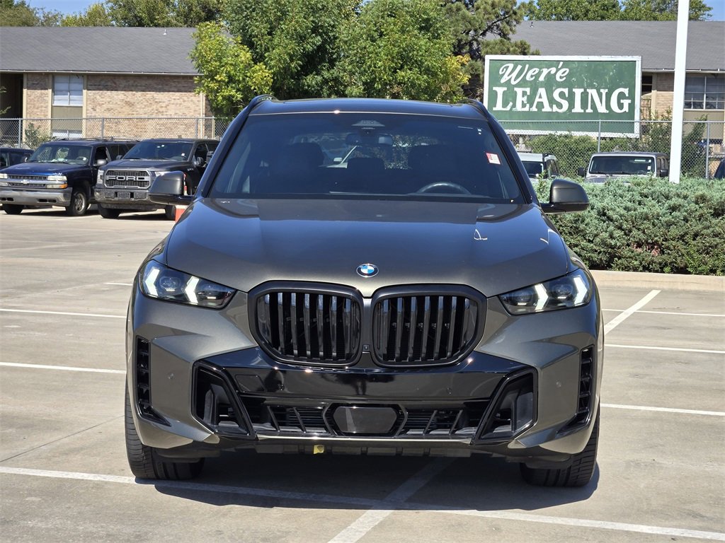 Used 2024 BMW X5 xDrive40i w/ M Sport Package image 3