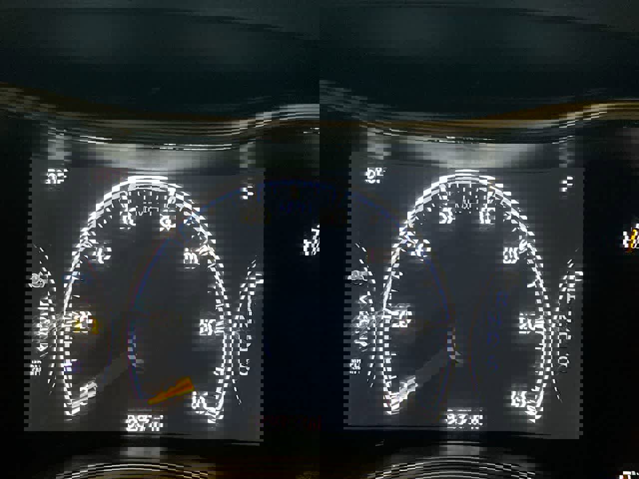 Used 2014 Jeep Grand Cherokee Limited image 15