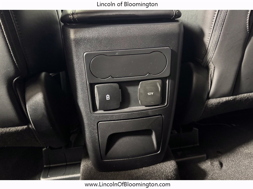 Used 2024 Ford Explorer XLT w/ Equipment Group 202A AWD/4WD image 13
