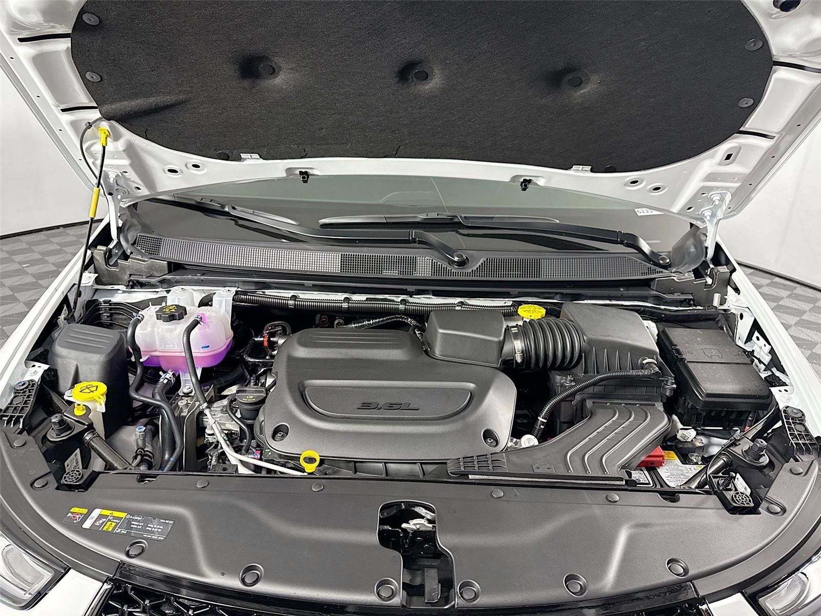 New 2026 Chrysler Pacifica Limited w/ Trailer Tow Group image 26