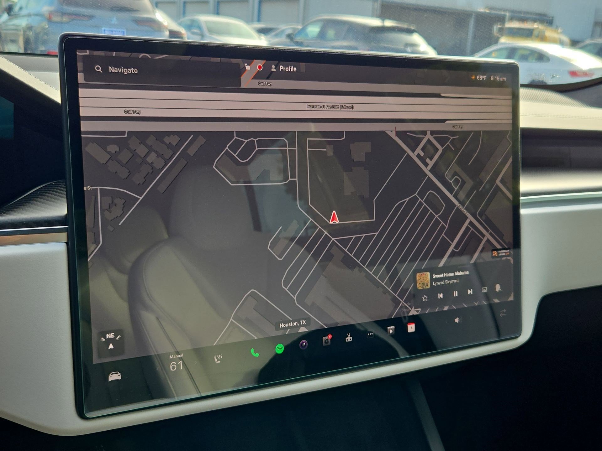 Used 2022 Tesla Model S Plaid image 23