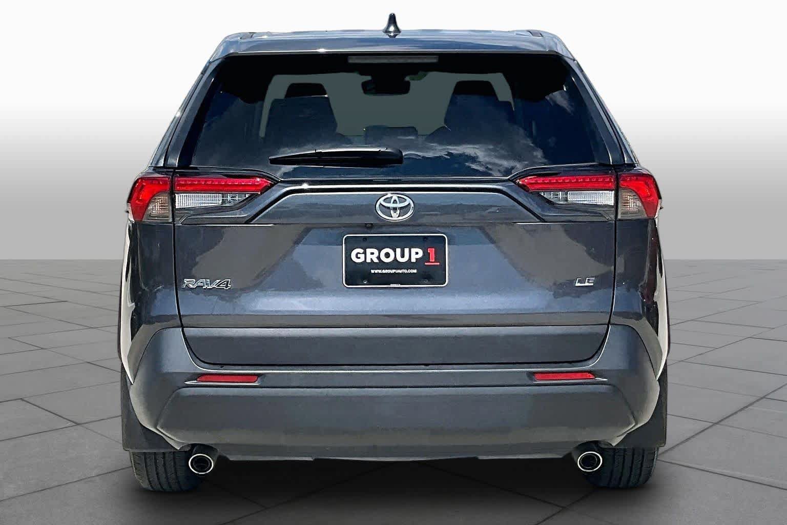 Used 2024 Toyota RAV4 LE FWD image 5