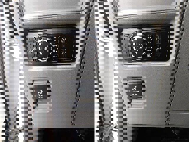 Used 2023 Ford F150 XLT w/ Trailer Tow Package image 14