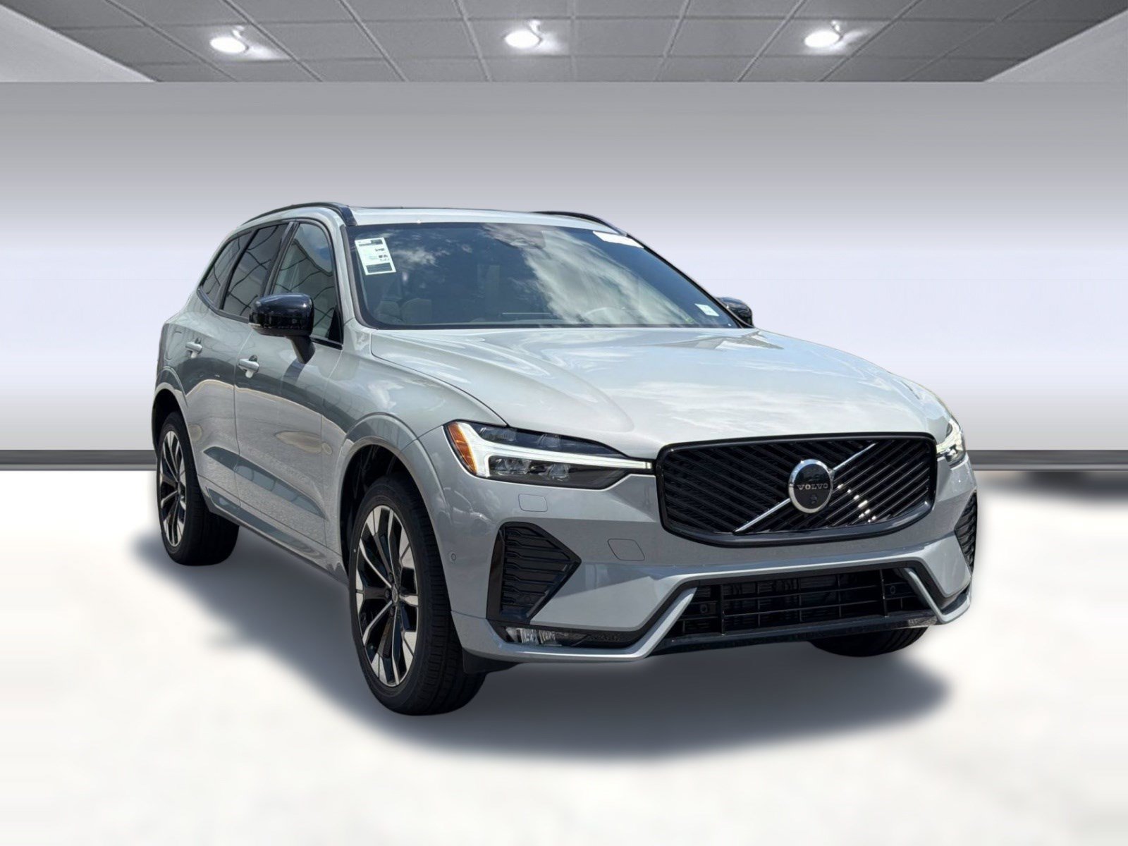 New 2026 Volvo XC60 B5 Plus w/ Protection Package Premier AWD/4WD image 7