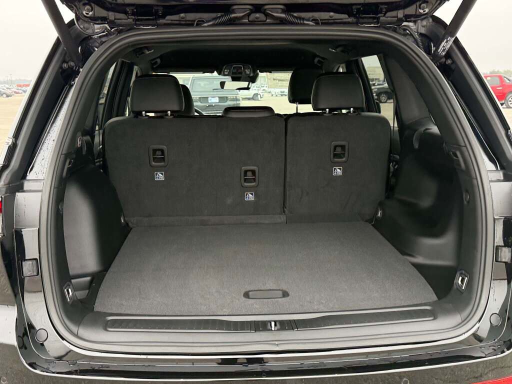 New 2026 Jeep Grand Cherokee Altitude image 24