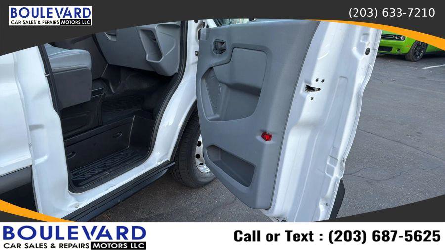 Used 2016 Ford Transit 350 XL image 32