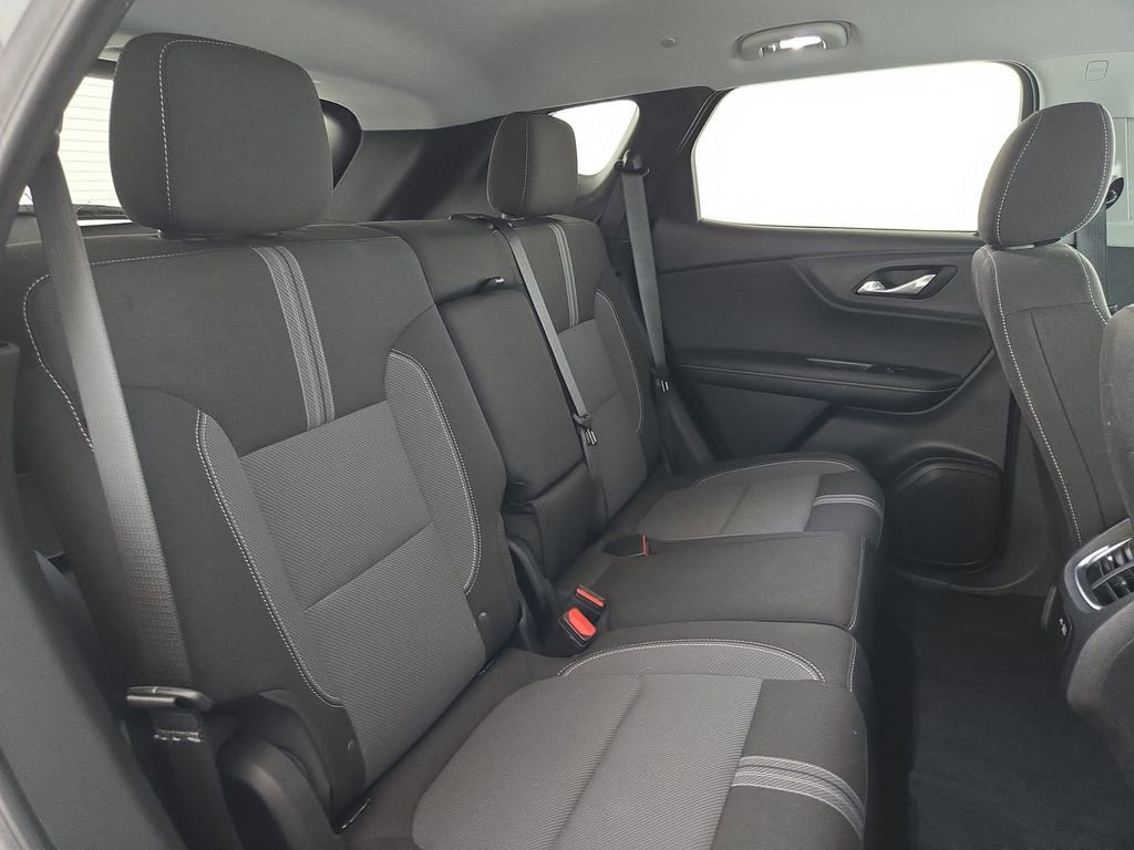 Used 2025 Chevrolet Blazer LT FWD image 32