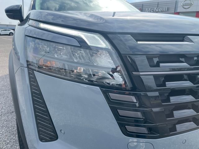 New 2026 Nissan Pathfinder Platinum image 10