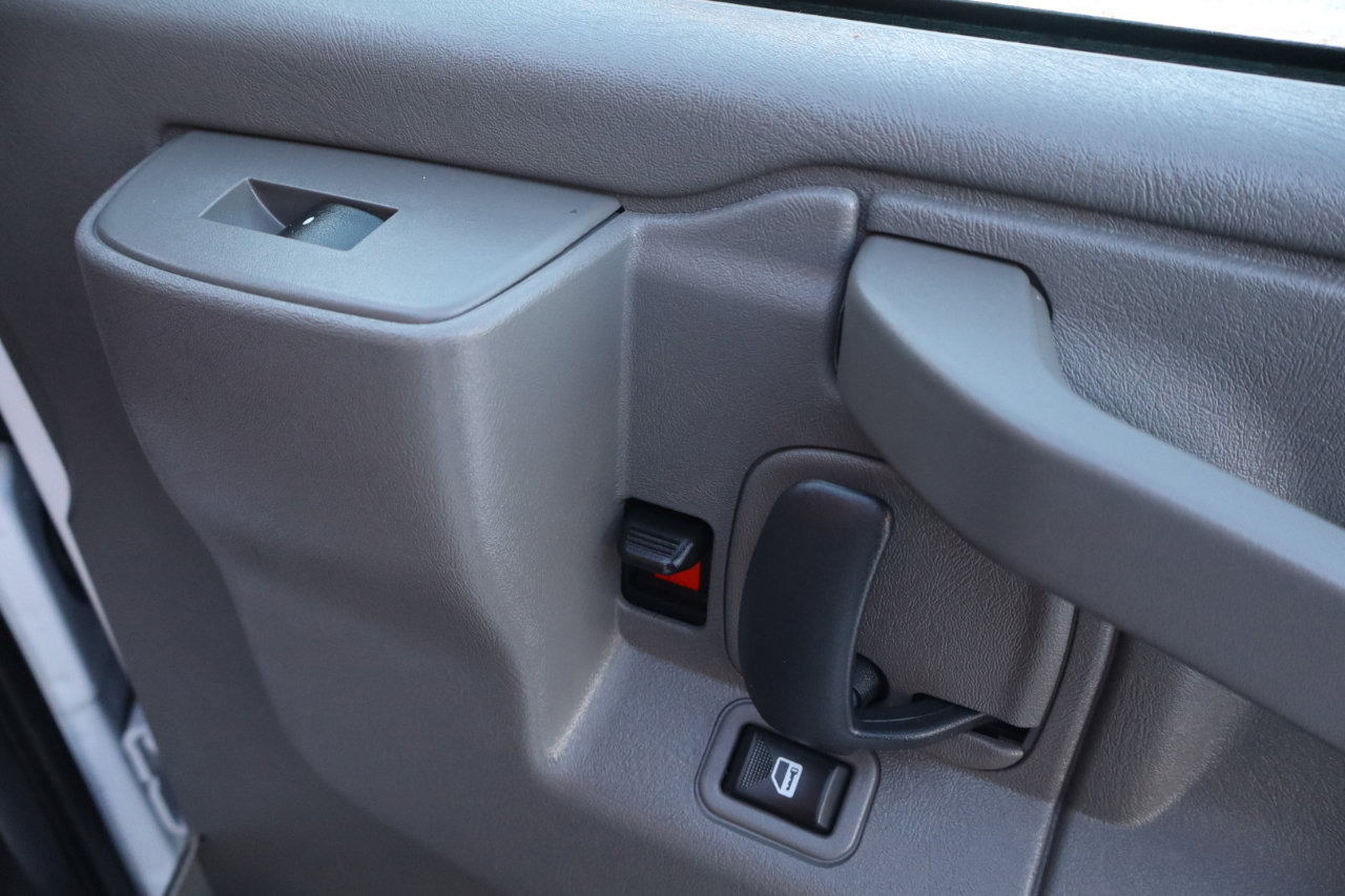 Used 2024 Chevrolet Express 3500 LT w/ LT Preferred Equipment Group image 17