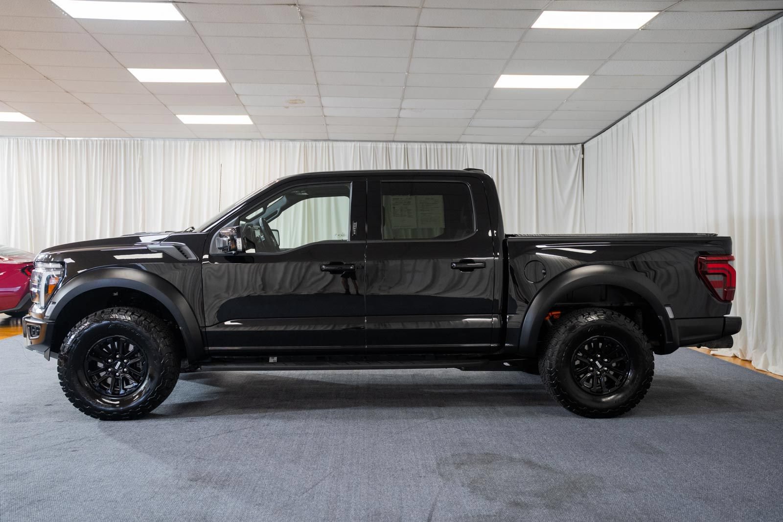 Certified 2024 Ford F150 Raptor AWD/4WD image 4