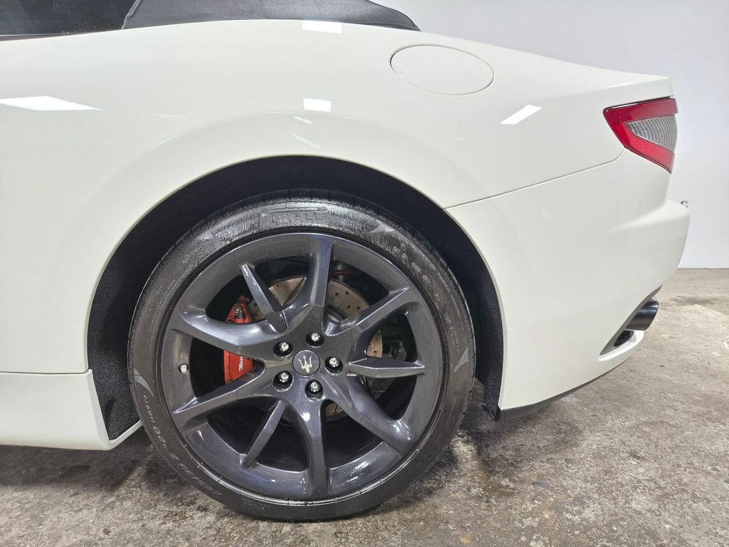 Used 2016 Maserati GranTurismo Sport RWD image 52