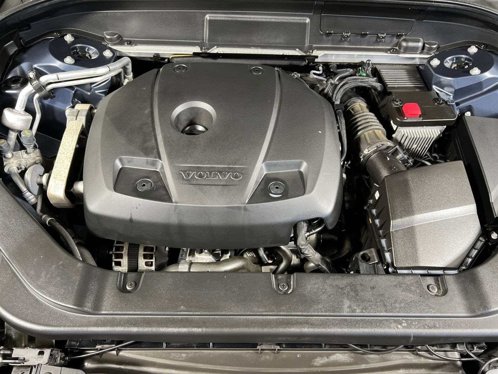 Used 2020 Volvo XC60 T6 Inscription w/ Protection Package Premier image 25