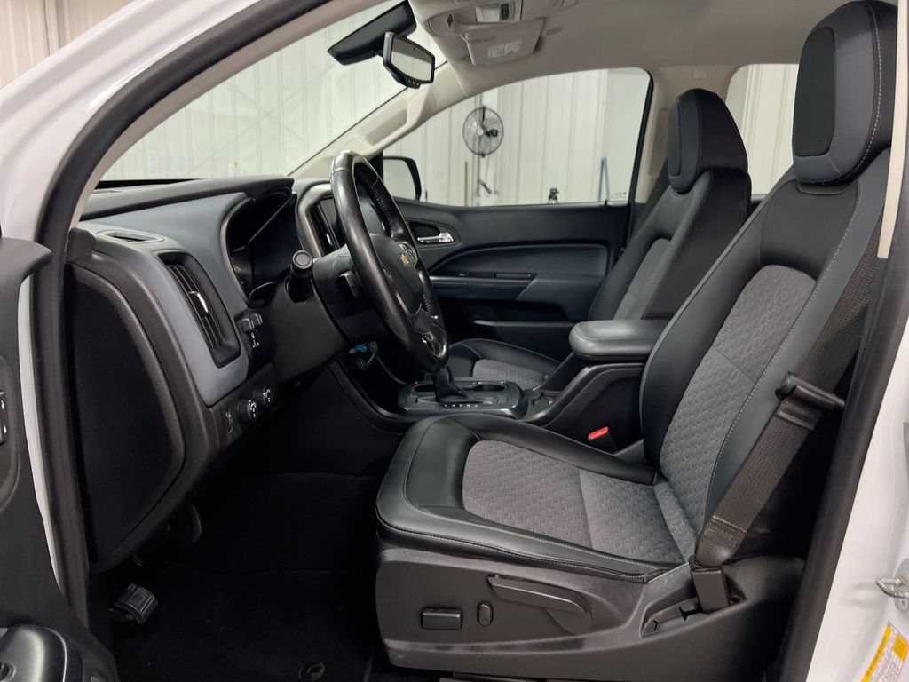 Used 2022 Chevrolet Colorado Z71 AWD/4WD image 20