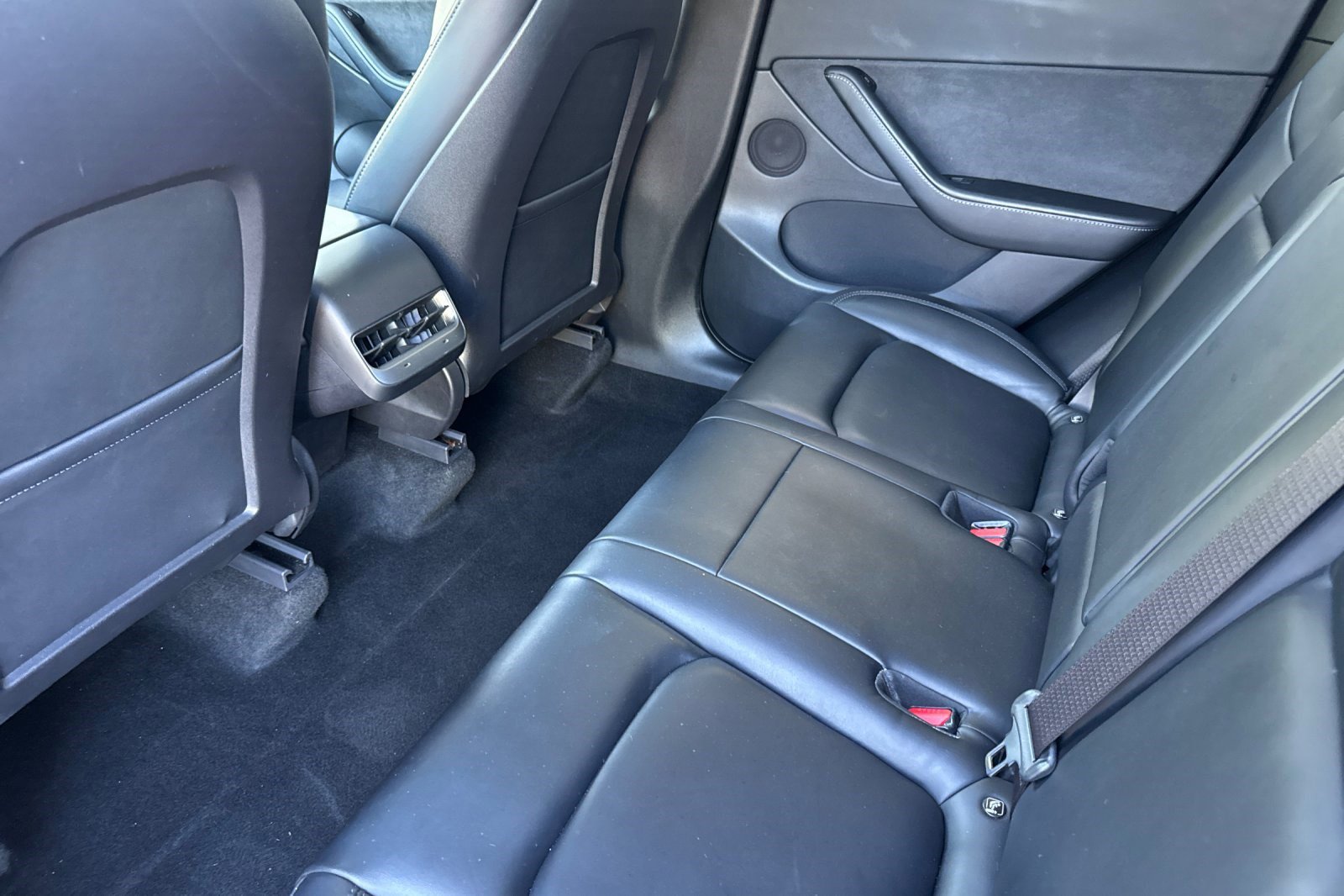 Used 2021 Tesla Model Y Performance image 26