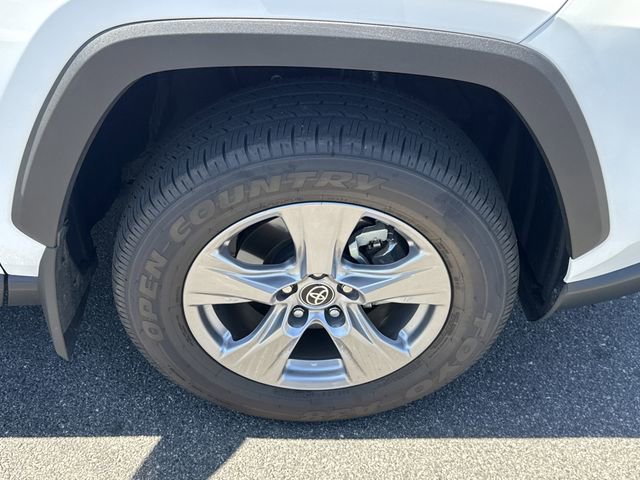 Used 2025 Toyota RAV4 XLE w/ Convenience Package FWD image 12