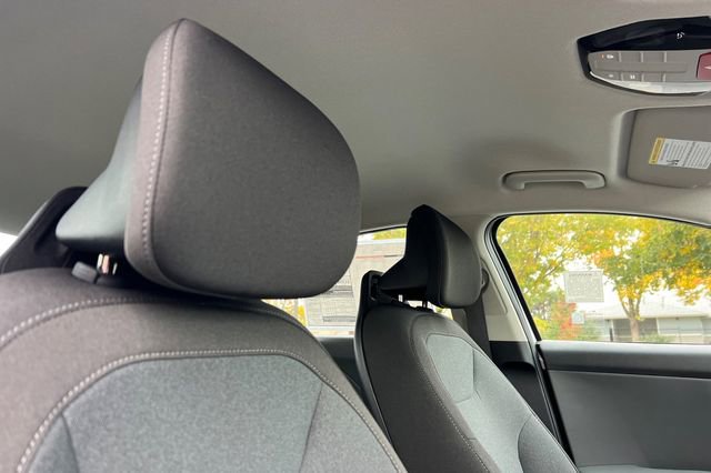 New 2025 Kia K4 LX image 18