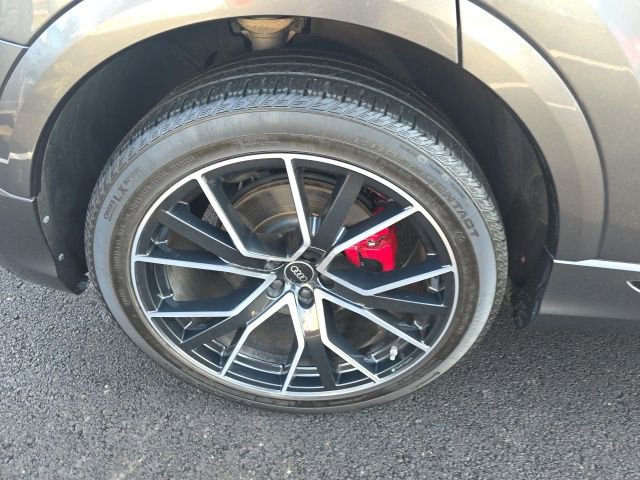 Used 2022 Audi Q8 Prestige image 23