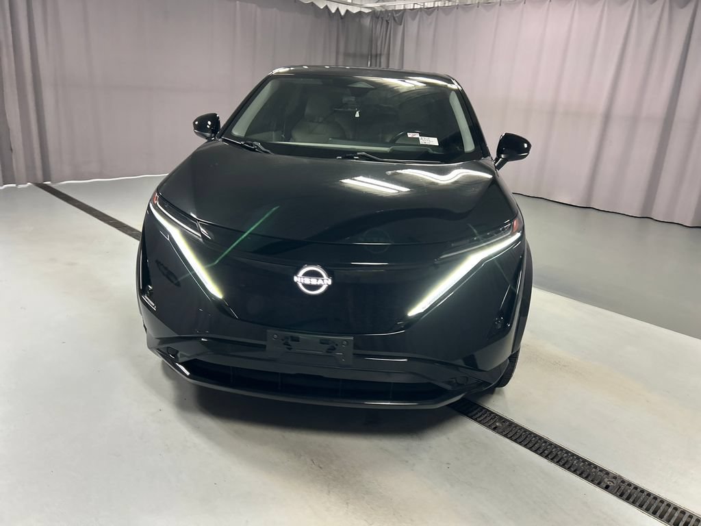Used 2023 Nissan Ariya FWD image 2