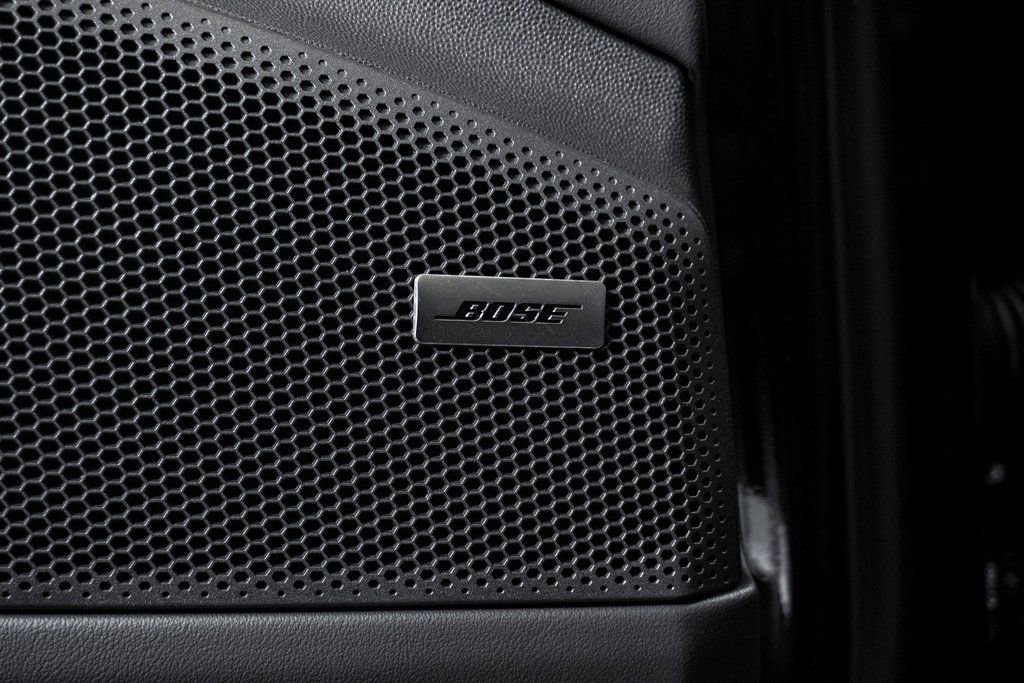 New 2026 Porsche Macan 4 Electric image 27