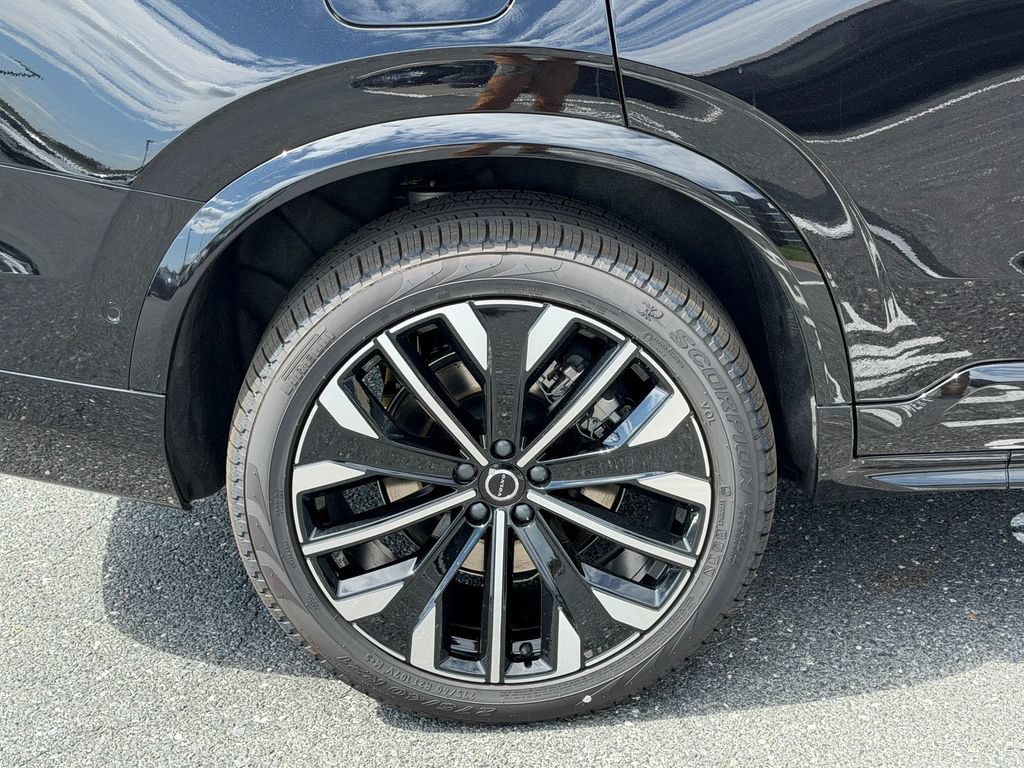 New 2026 Volvo XC90 T8 Ultra w/ Protection Package Premier AWD/4WD image 6