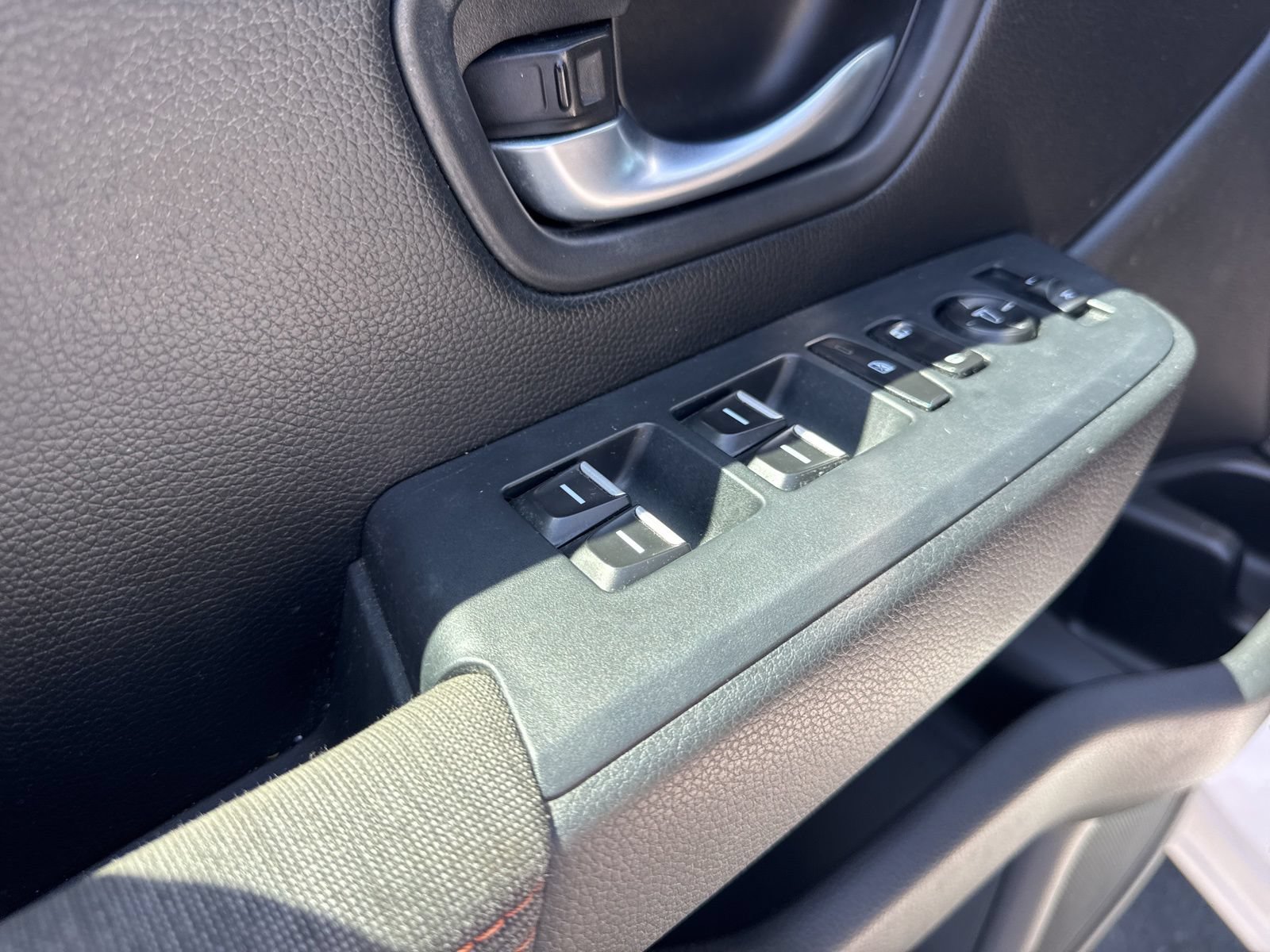Used 2023 Honda Pilot Sport image 9